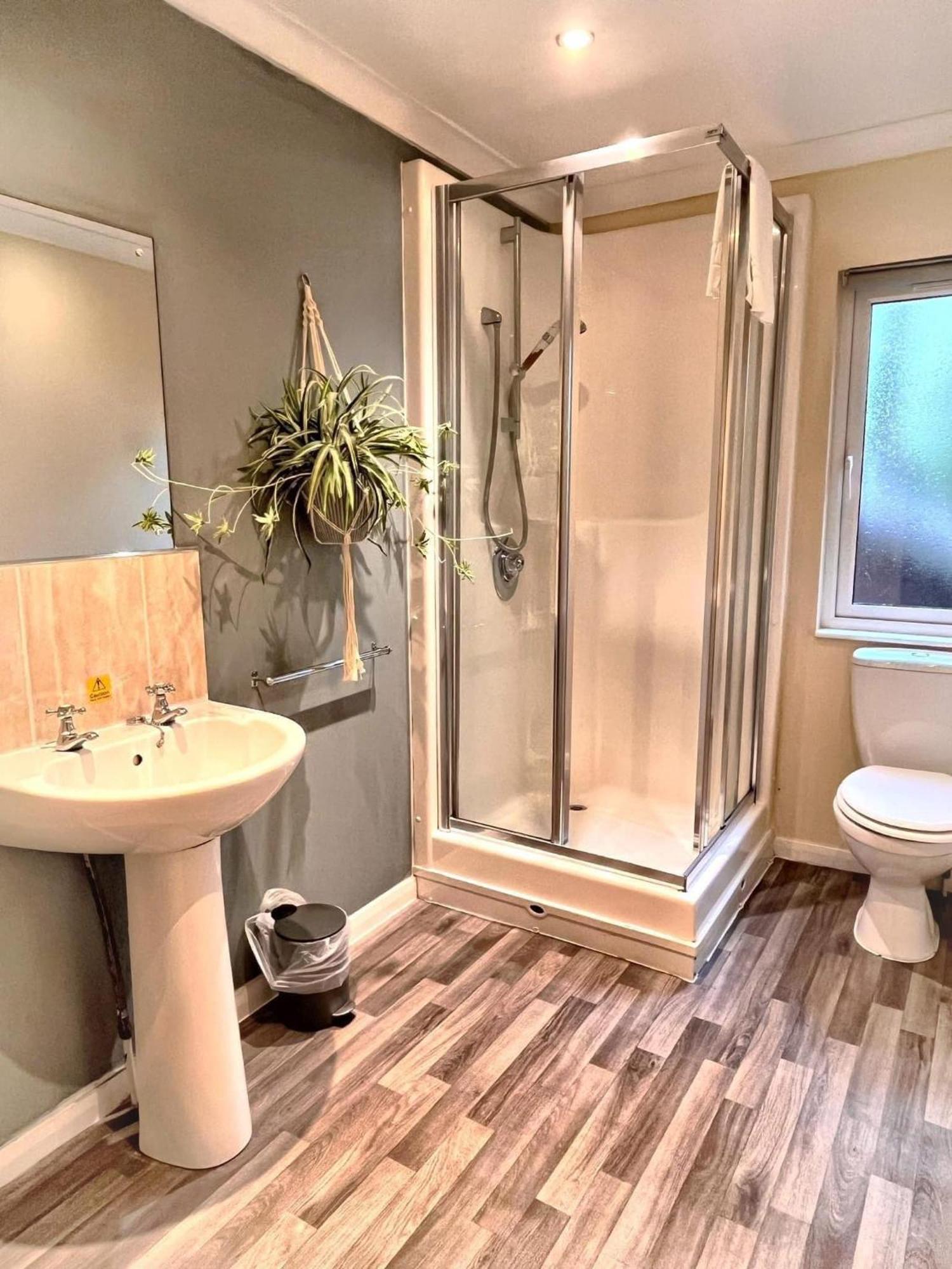 Welsh Villa-Hot Tub-Tenby-Carmarthen-Forestsetting Εξωτερικό φωτογραφία