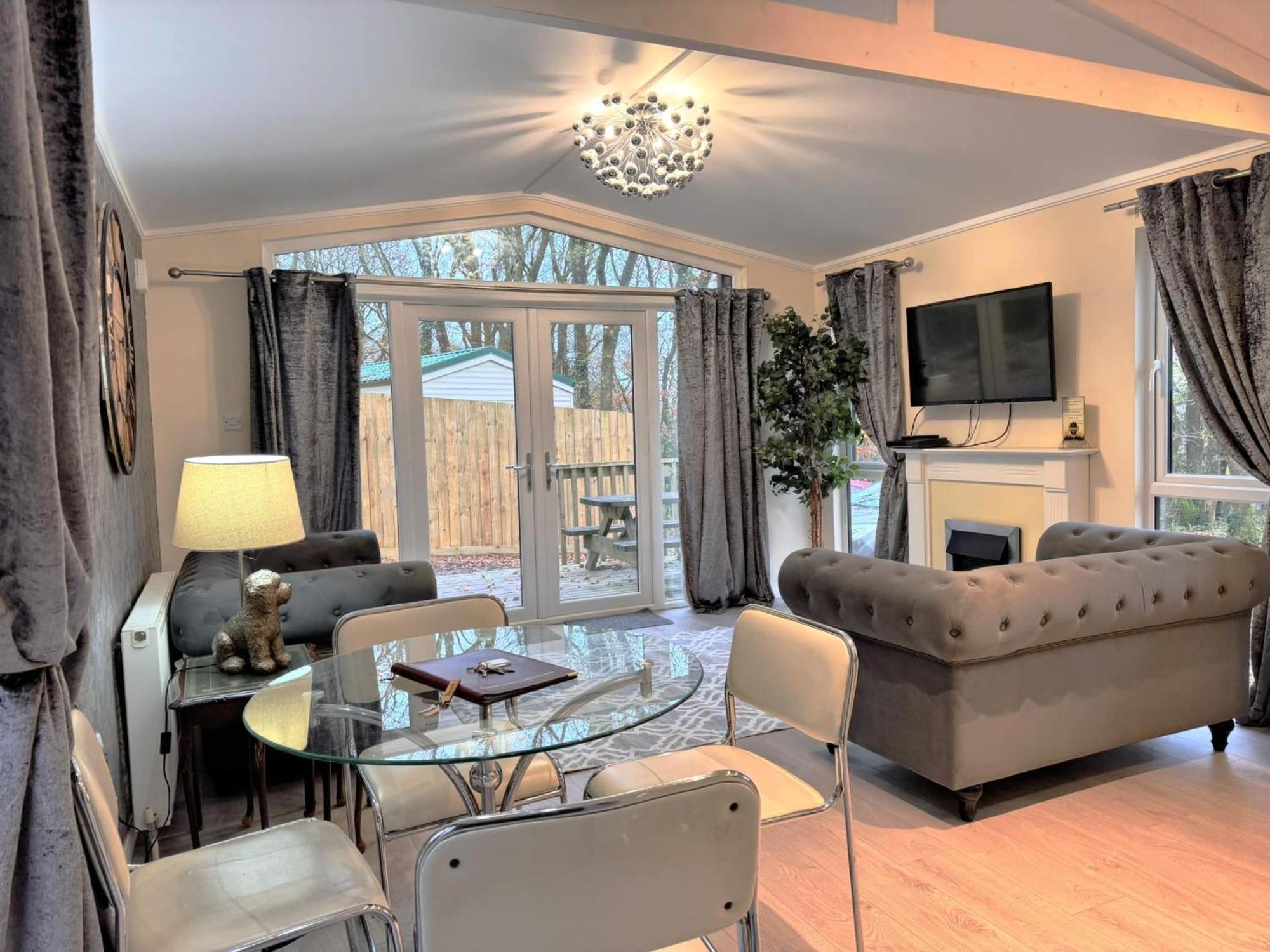 Welsh Villa-Hot Tub-Tenby-Carmarthen-Forestsetting Εξωτερικό φωτογραφία